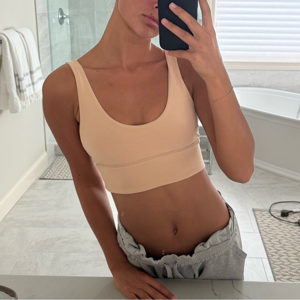 Lululemon bra size 6